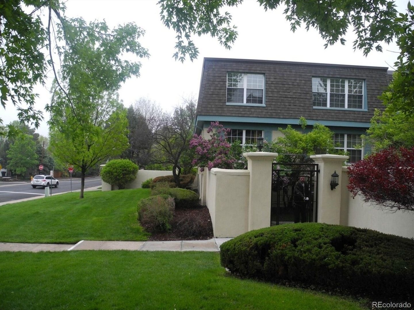 Denver Condo: 9370 E Girard Ave