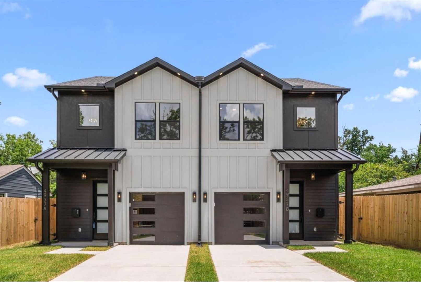Houston Townhome: 4937 Southwind St