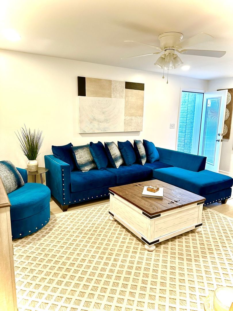 Magnolia House: 181 Almonds Way