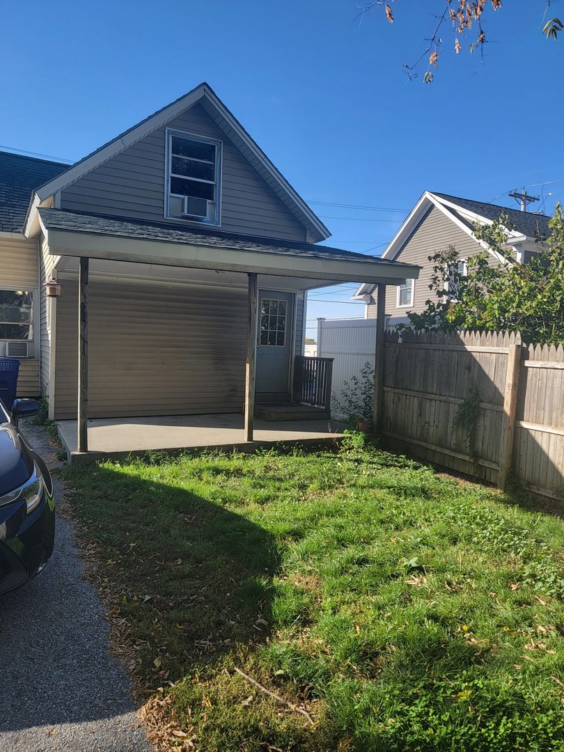 Saint Albans House: 39 Hudson St