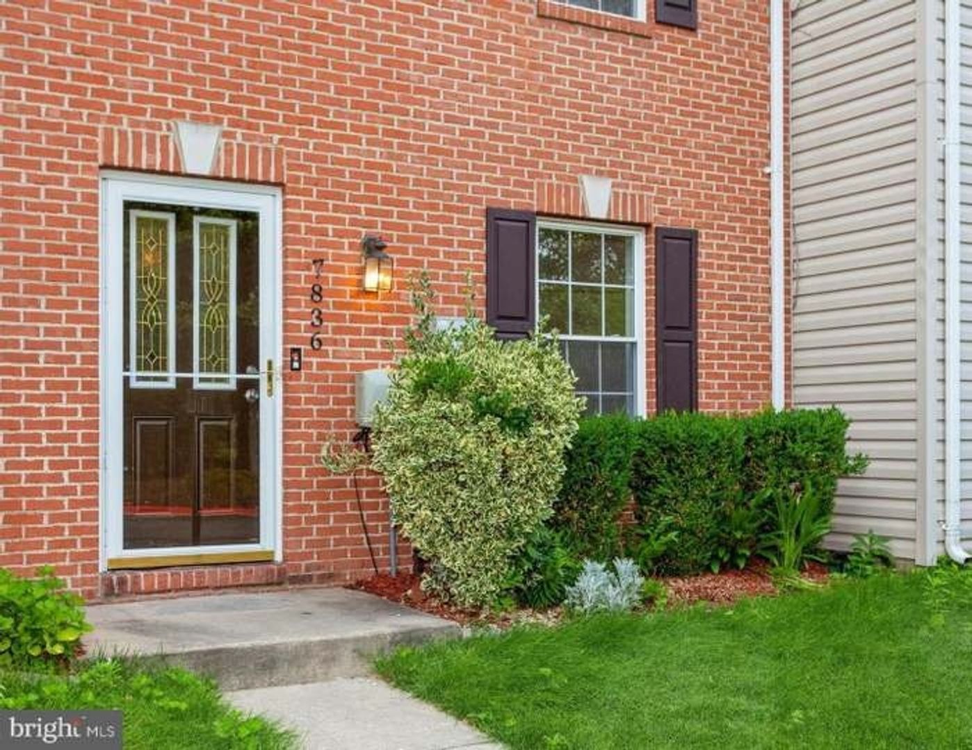 Severn House: 7836 Canter Ct