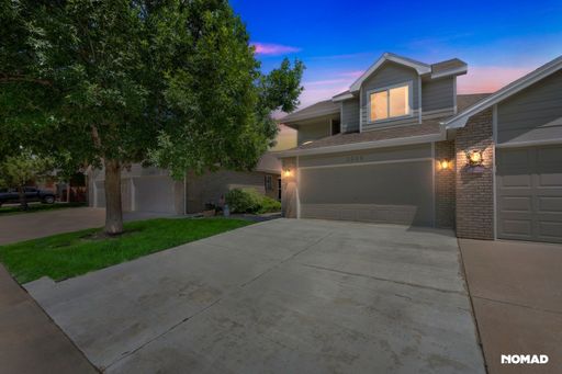 Spacious 4BR Townhome in Greeley – photo 1