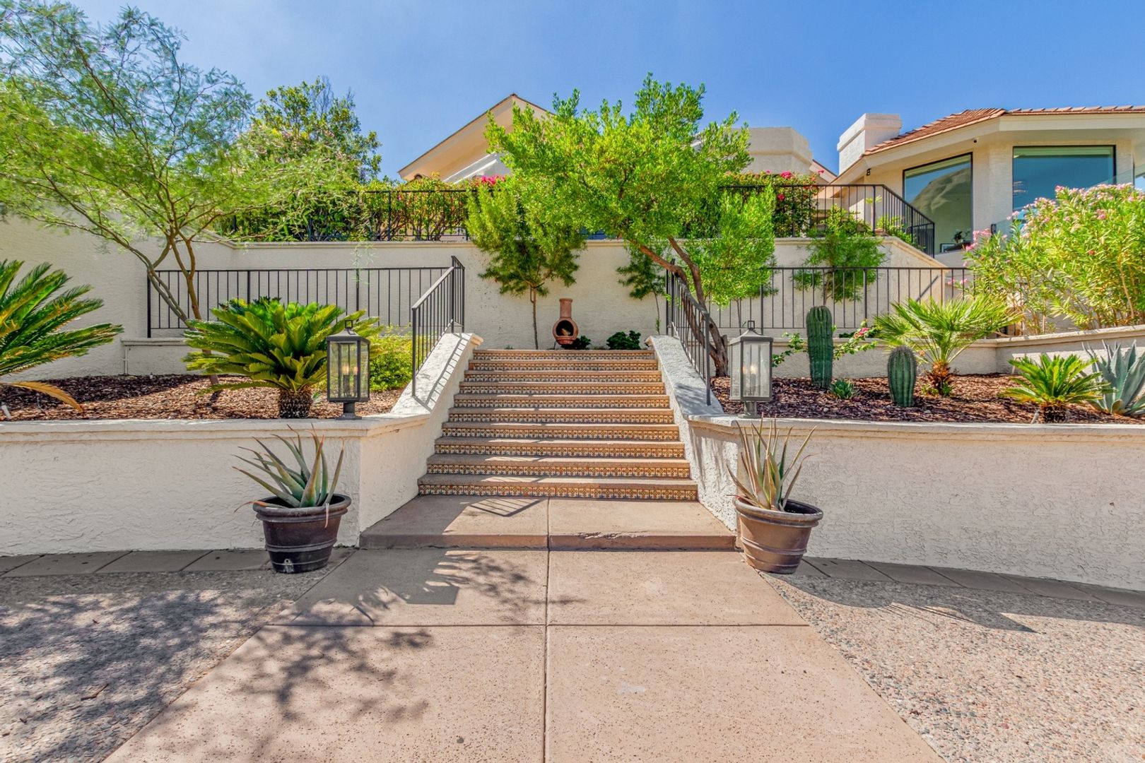 Phoenix House: 5655 N Camelback Canyon Dr