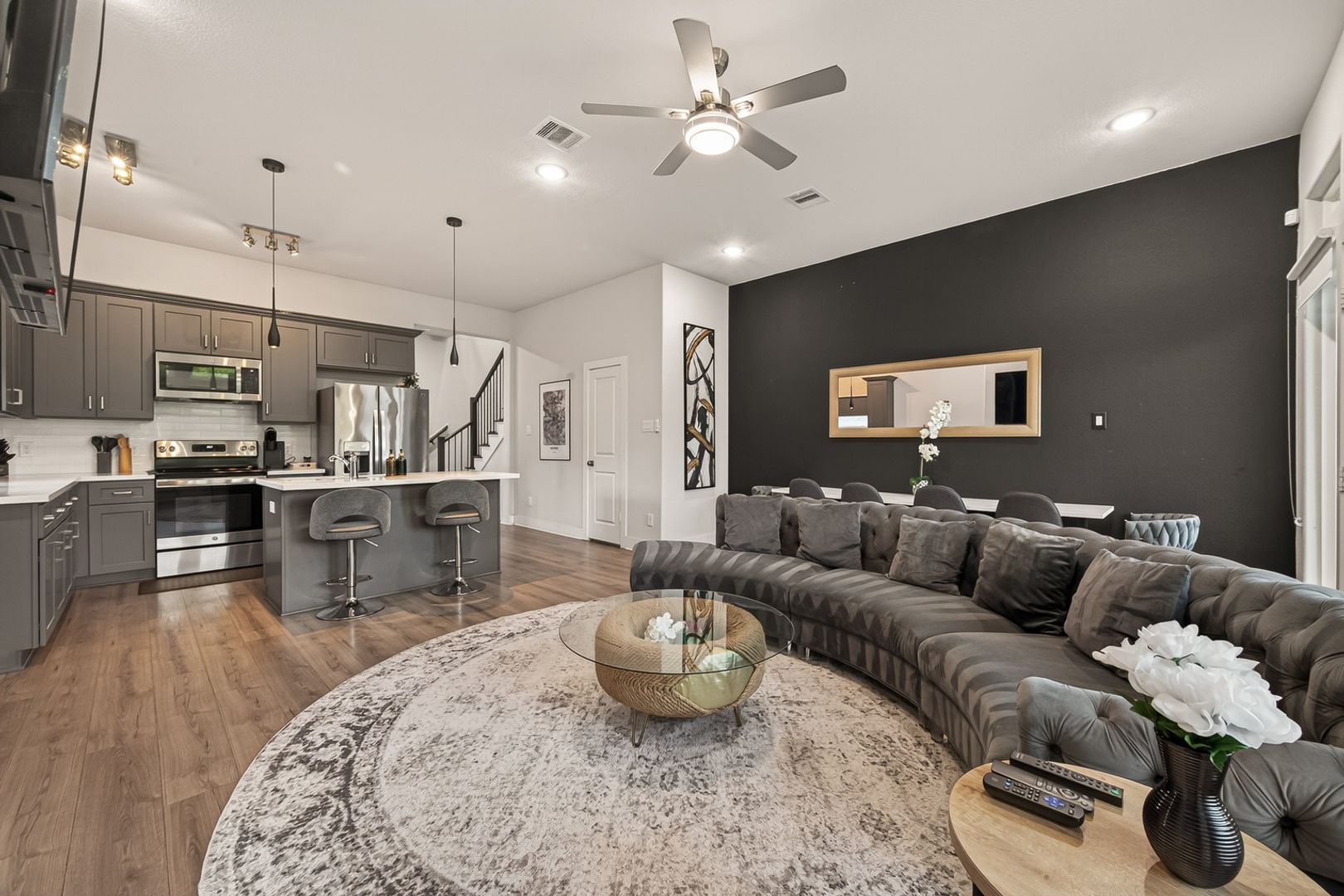 Houston Townhome: 4221 Galesburg St