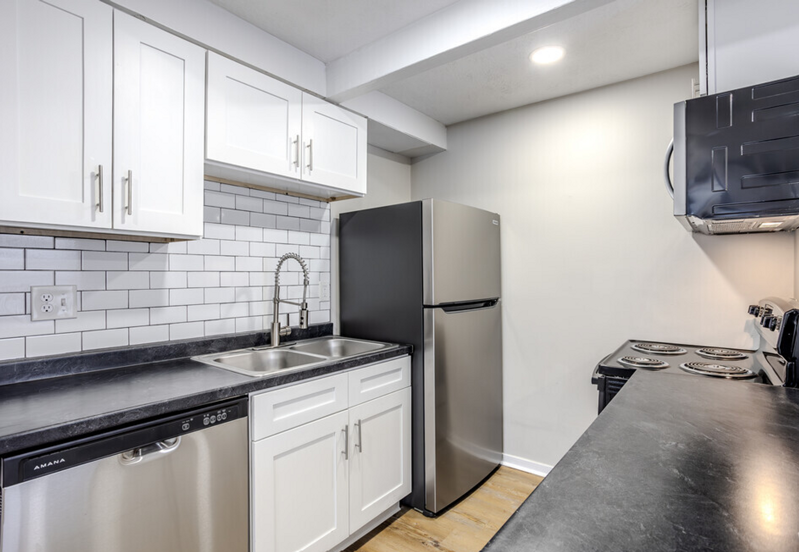 Reynoldsburg Apartment: 1161 Woodwind Dr