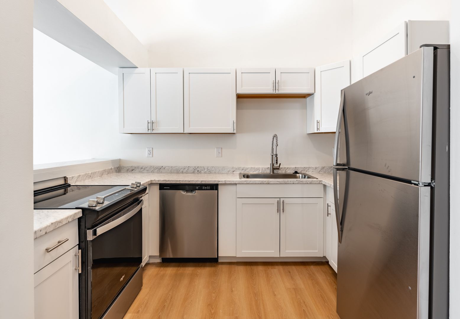 Pataskala Apartment: 124 Coors Blvd