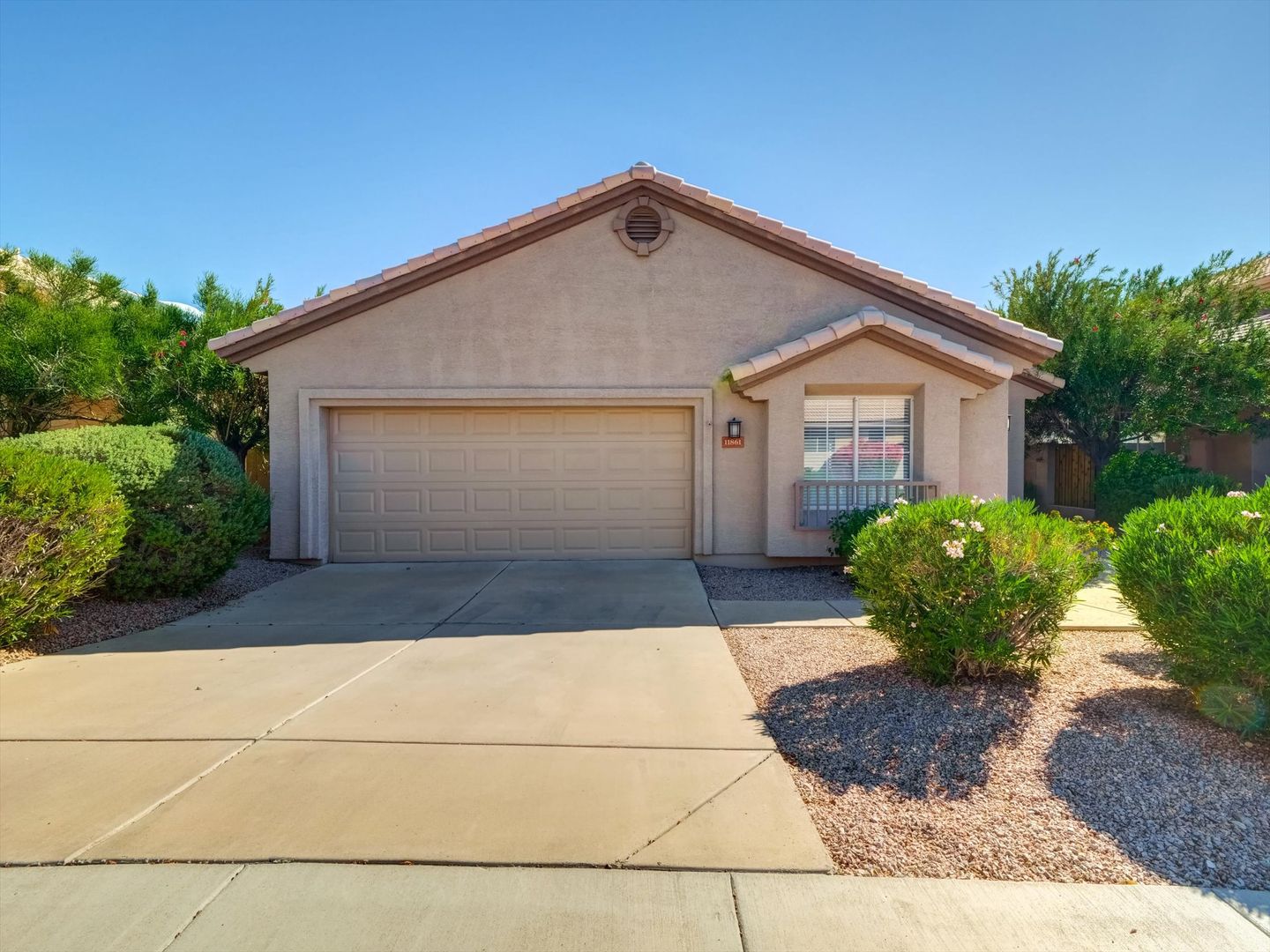 scottsdale House: 11861 e becker ln