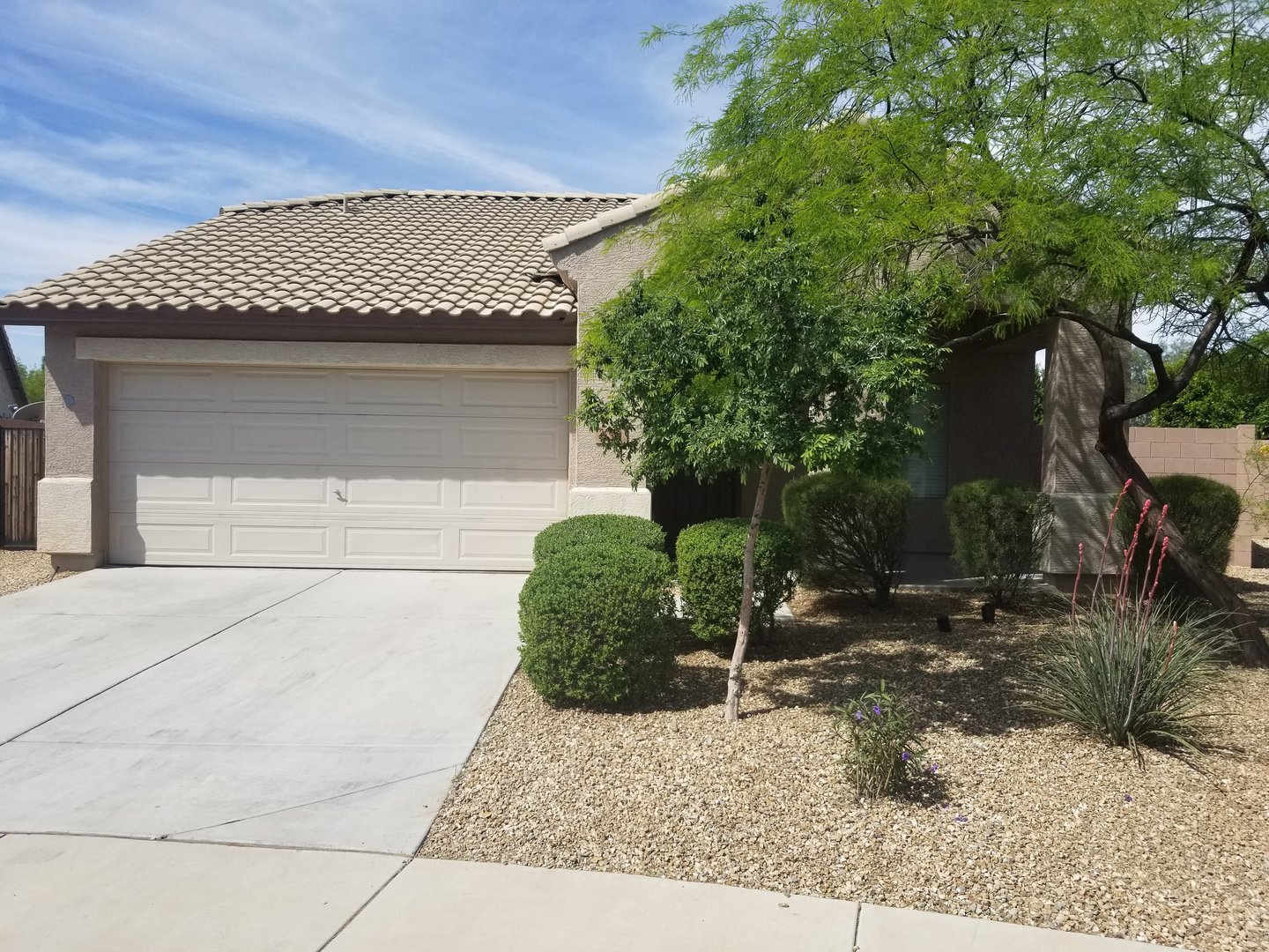 Avondale House: 530 S 114th Ave