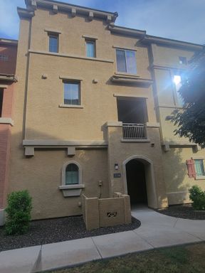 Great Chandler 2 bd 2.5 bth escape. – photo 1