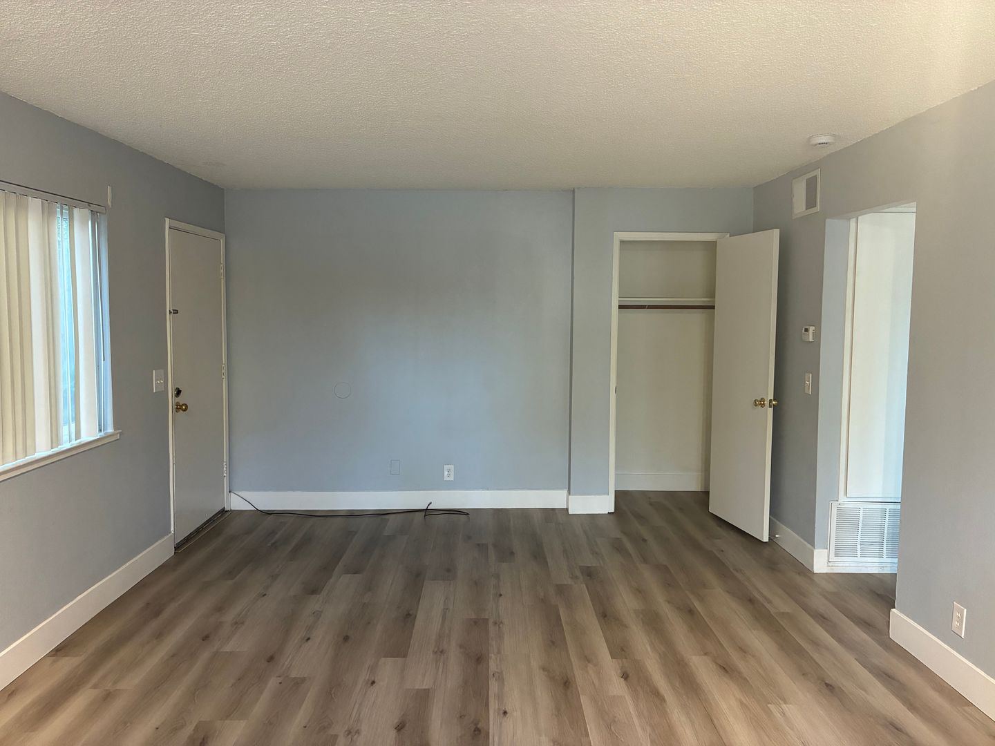 Sacramento Apartment: 2122 S Street