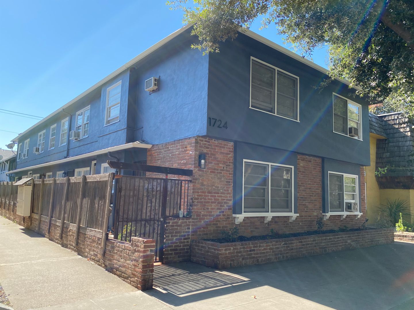 Sacramento Apartment: 1724 H Street