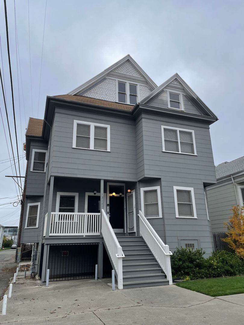Sacramento Apartment: 1317 24th Street
