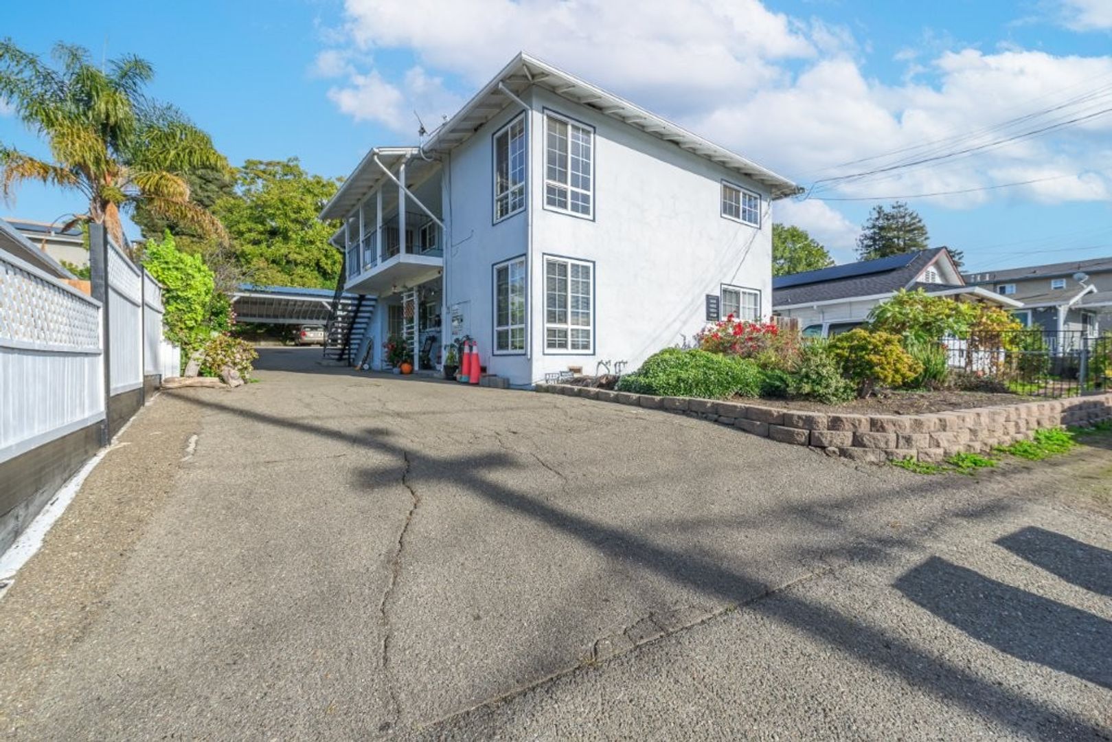 San Leandro Apartment: 16520 - 16526 Los Banos Street