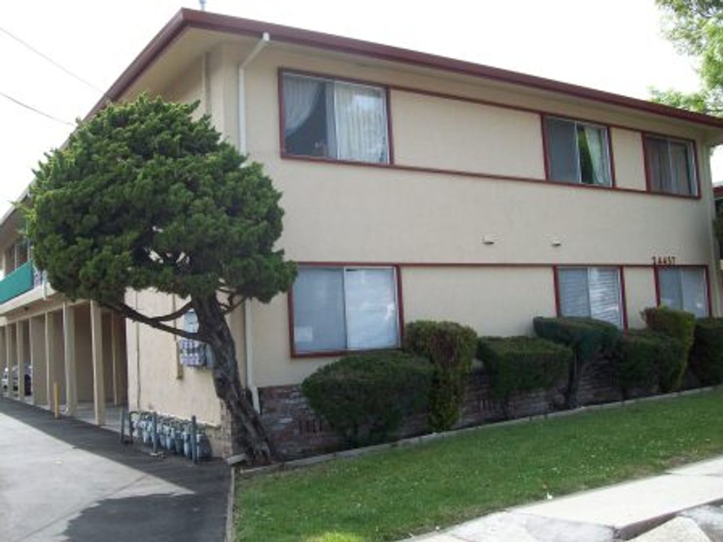 Hayward Apartment: 24457 Soto Rd