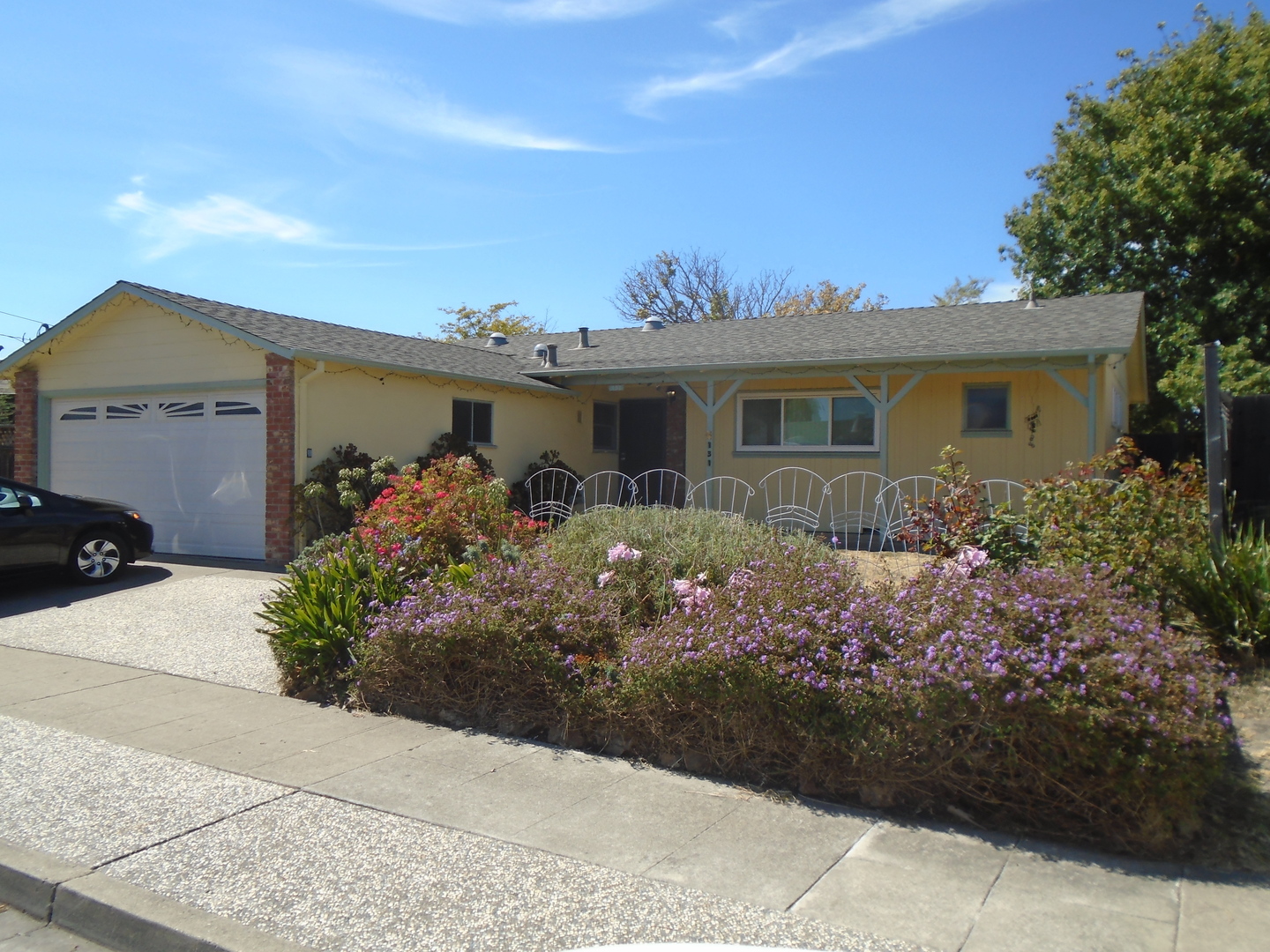 Hayward House: 131 Turlock Way