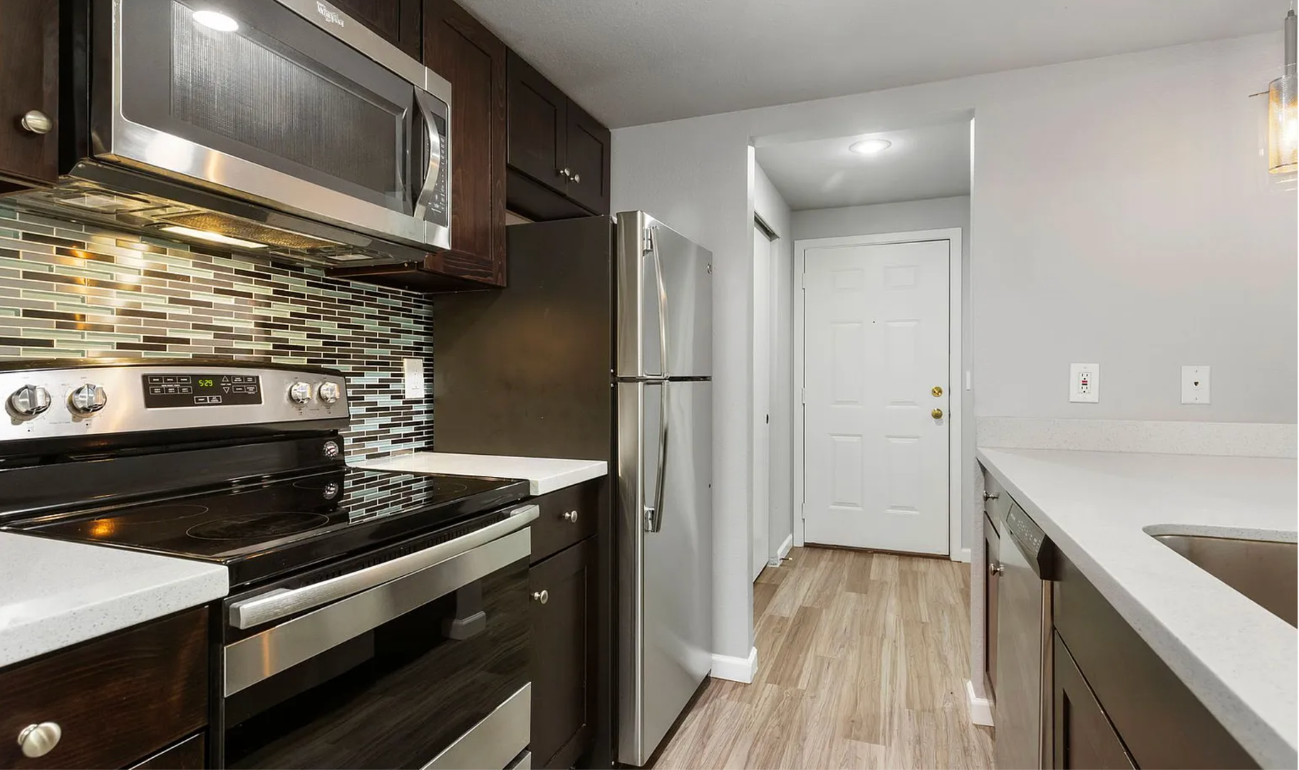Seattle Apartment: 1158 North 91st Street