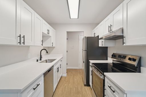 Newly Renovated 1 bed with New Appliances! – photo 1
