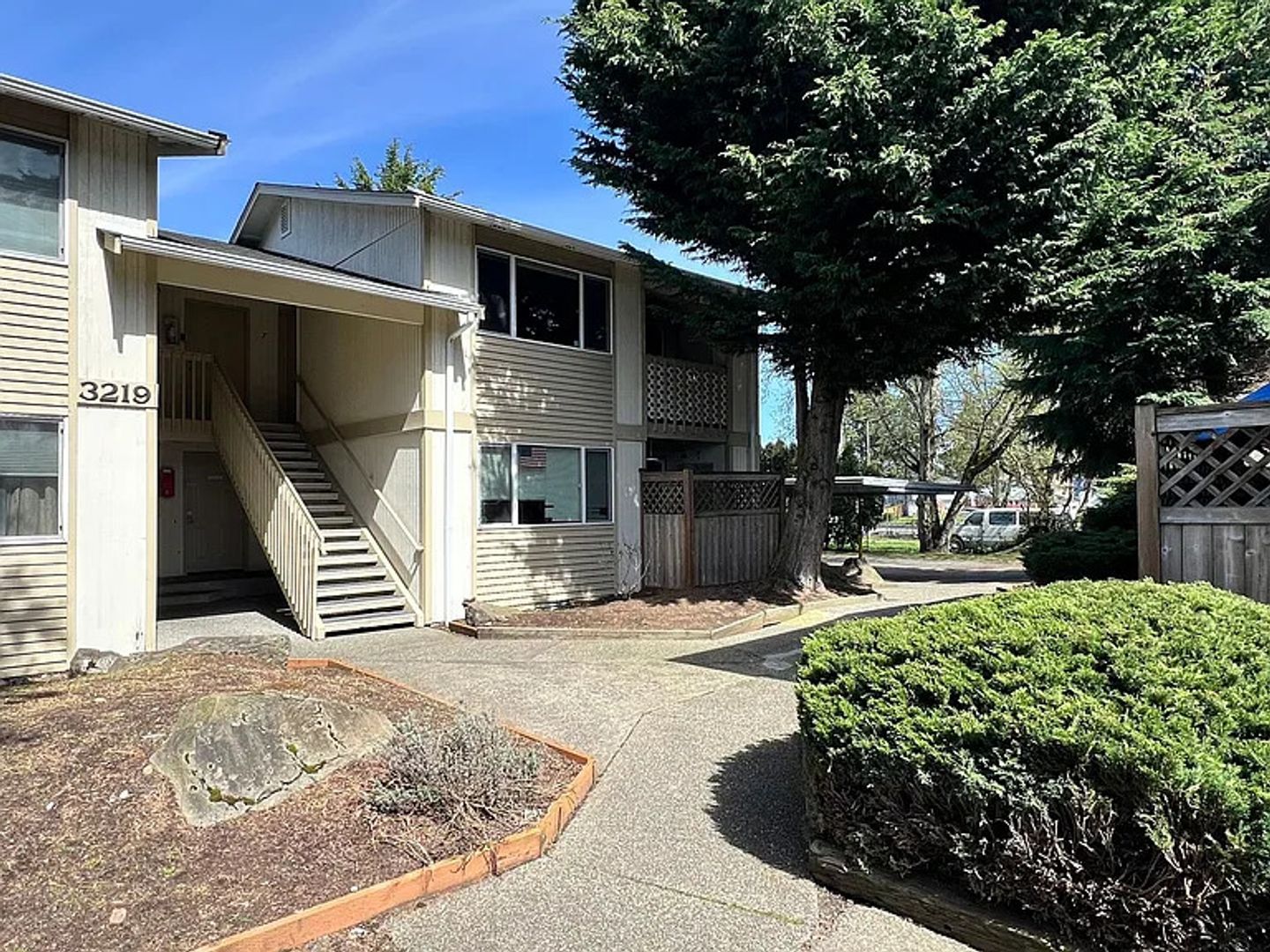 Tacoma Apartment: 3219 49th Ave NE