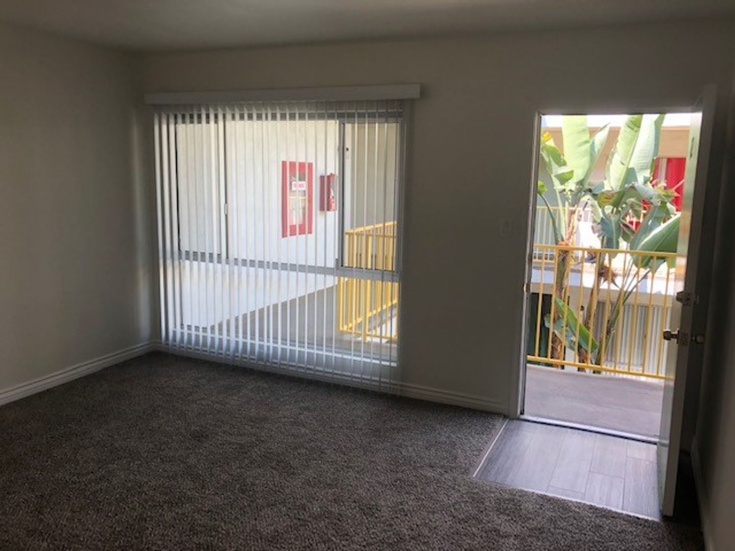 Los Angeles Apartment: 5434 Sierra Vista Avenue