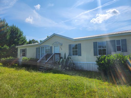 3 BDRM 2 BATH Mobile Home