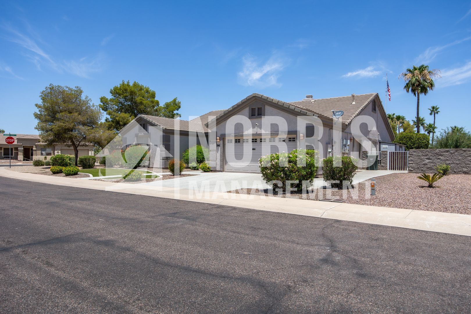 Casa Grande House: 946 W Torrey Pines Blvd