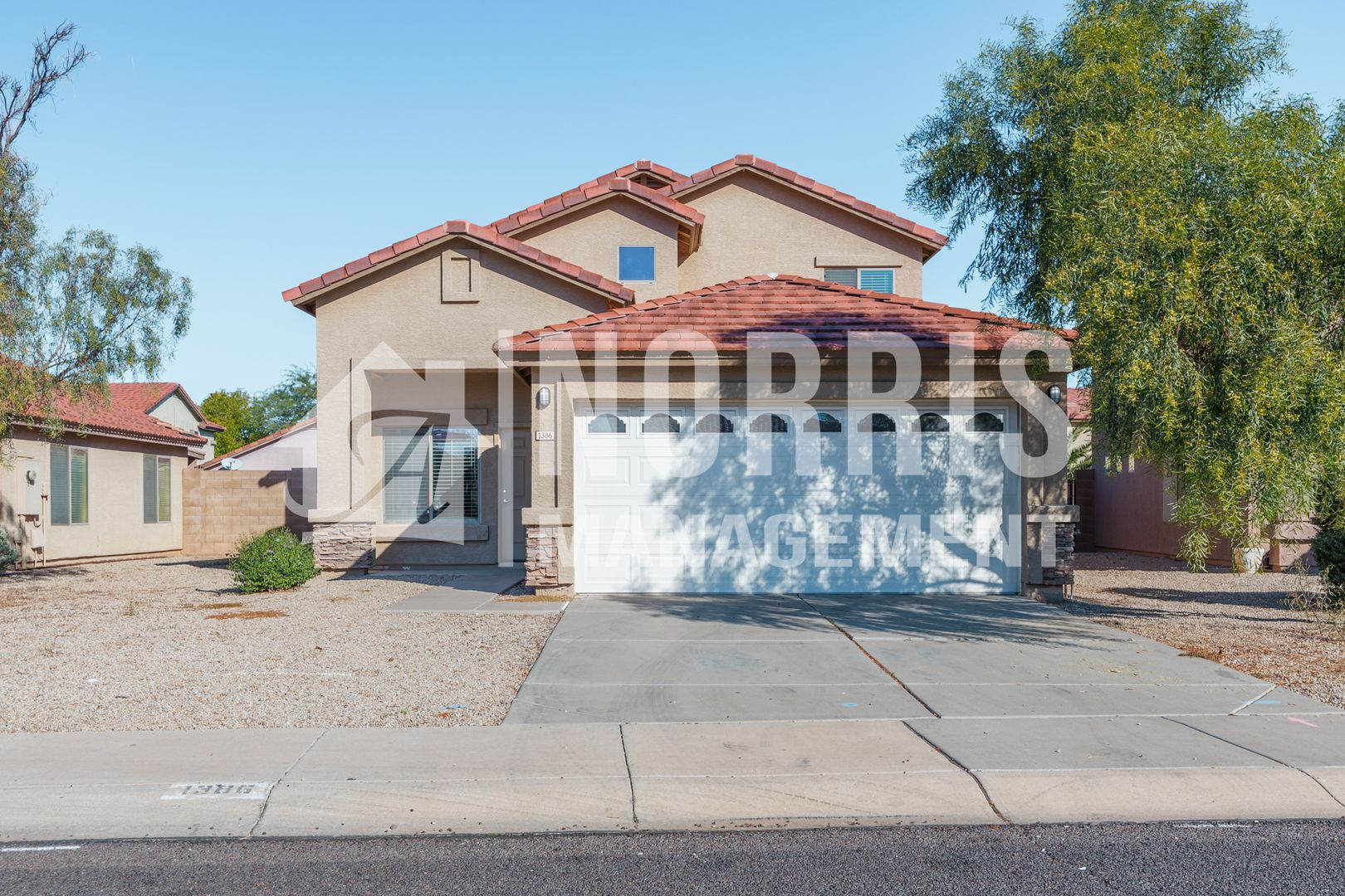 Casa Grande House: 1386 E 10th St