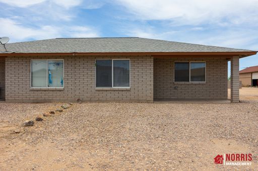 Duplex Located in Arizona City