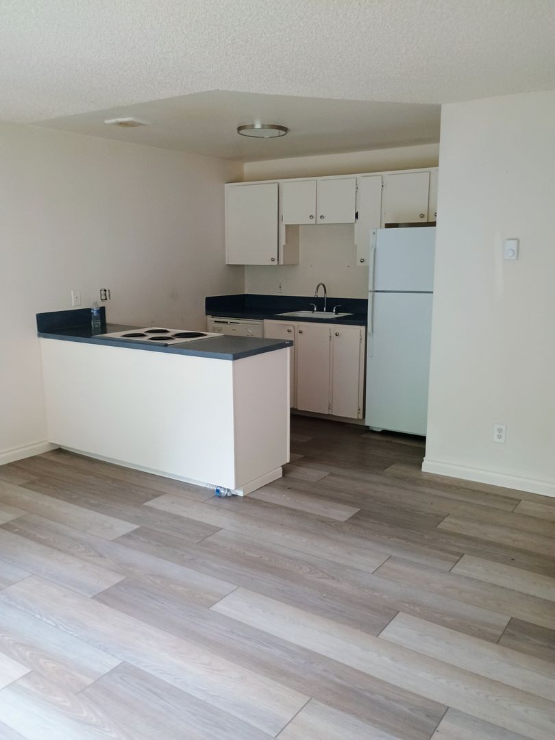 PORTLAND Apartment: 1136 NE 181ST AVE