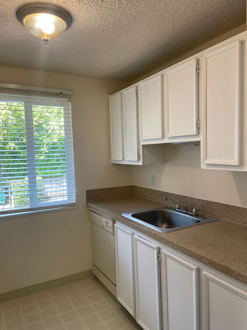 #222 KIMBERLY WEST APARTMENTS 3 of 8