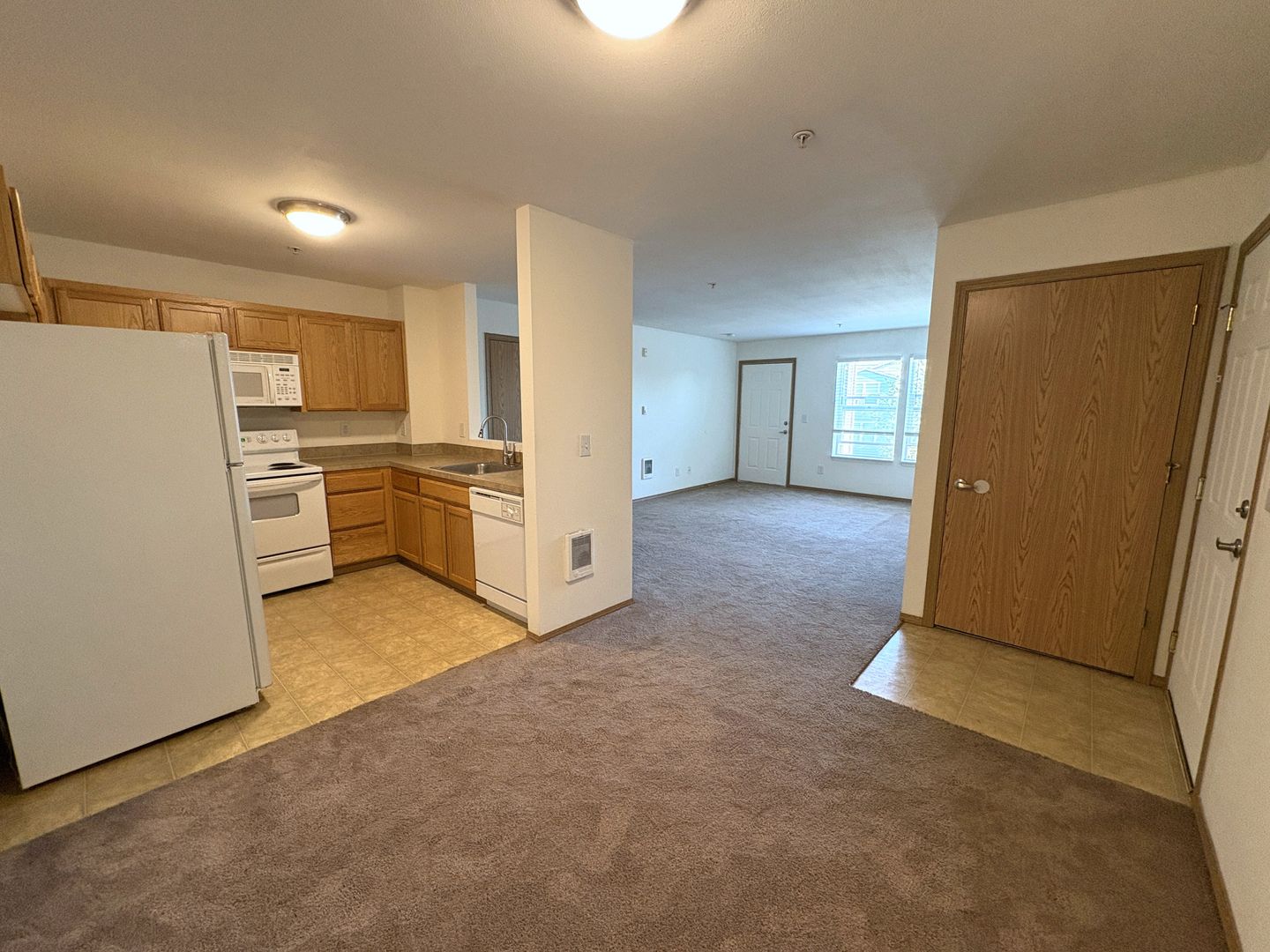 SALEM Apartment: 3045 GEHLAR RD NW