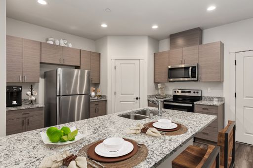 3 Bedroom Townhome with Attached 2 Car Garage – photo 1