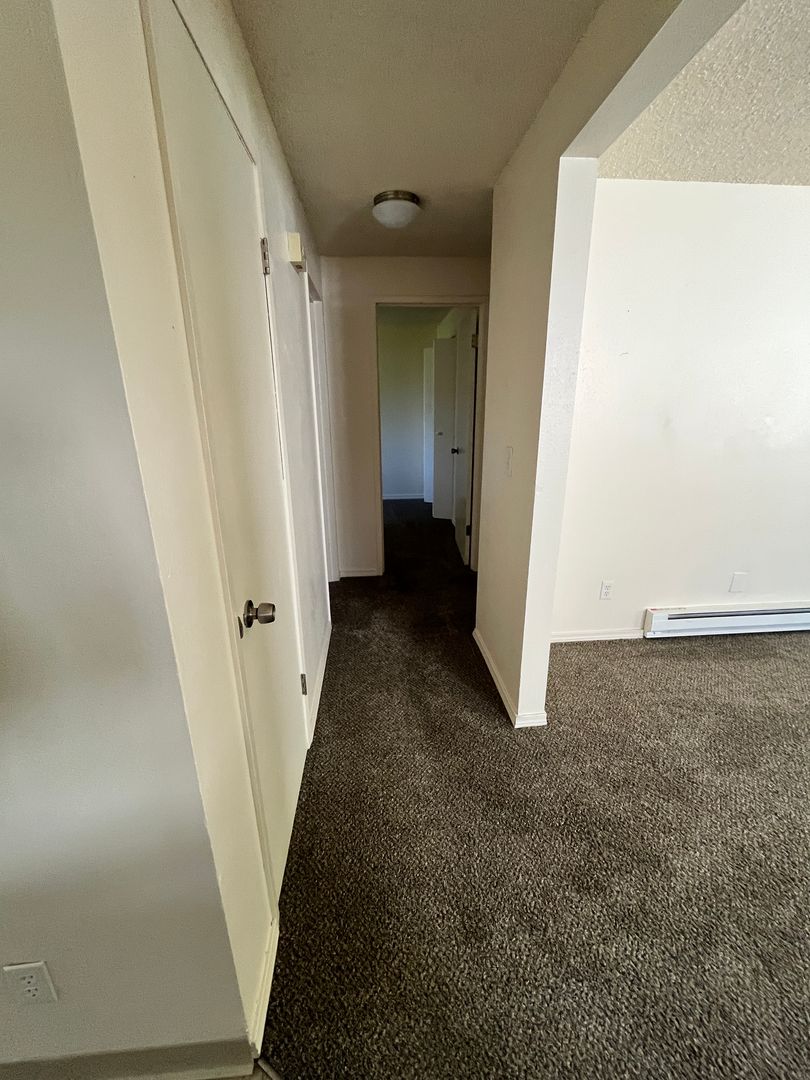 #366 TRACY COURT 4 of 11