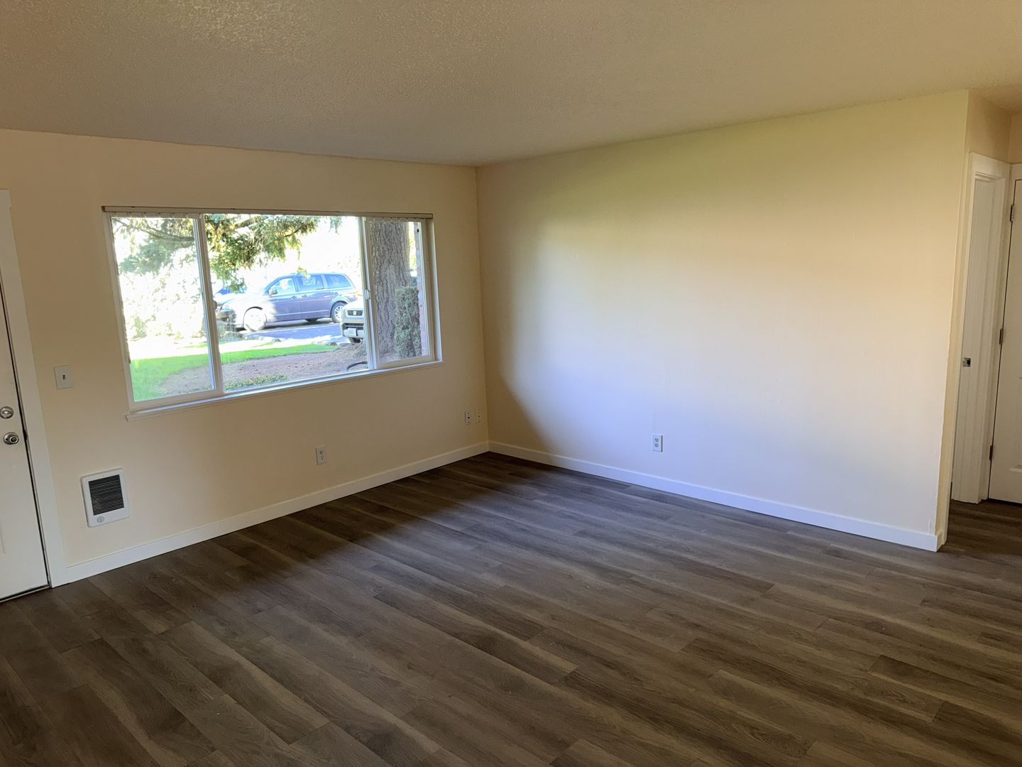 SHERWOOD Apartment: 21985 SW SHERWOOD BLVD