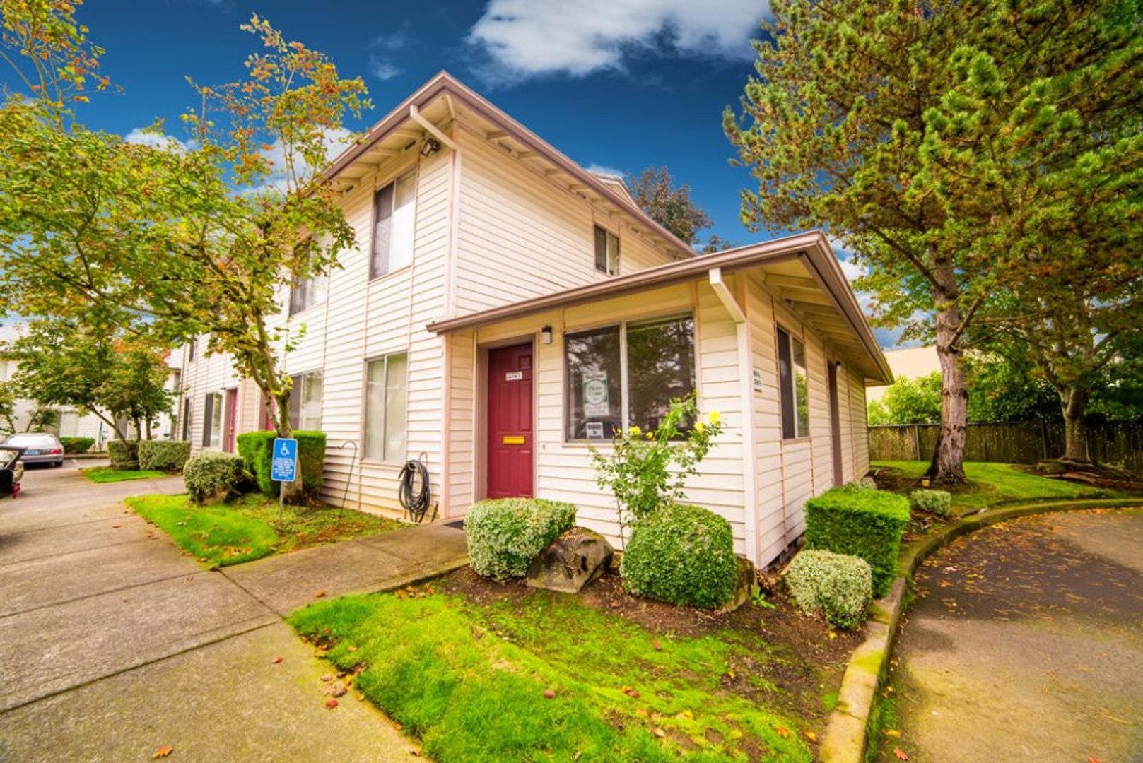 KEIZER Apartment: 600 LOCKHAVEN DRIVE NE