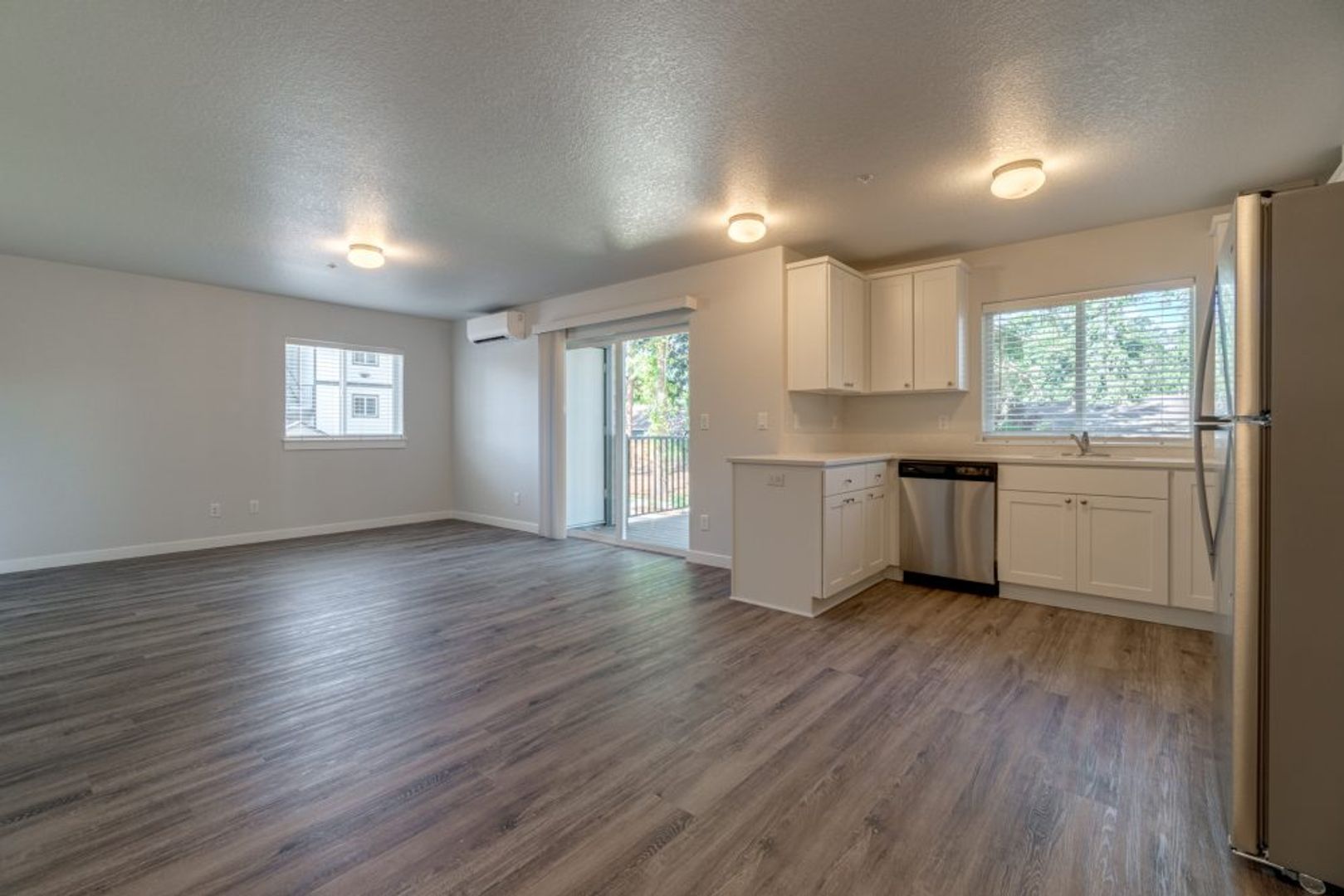 SALEM Apartment: RIVER BEND RD NW