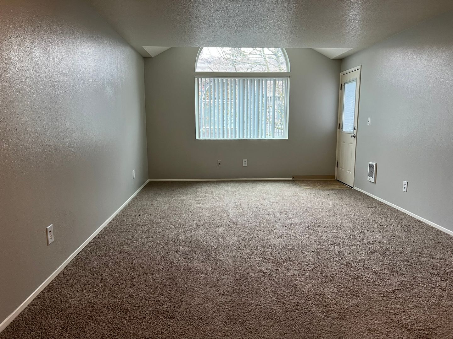 MILWAUKIE Apartment: 11556 SE FULLER ROAD