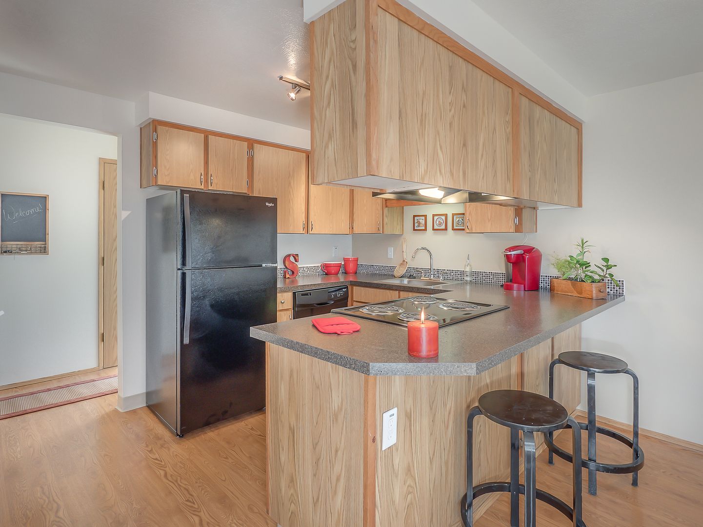 TIGARD Apartment: 10587 TIGARD ST
