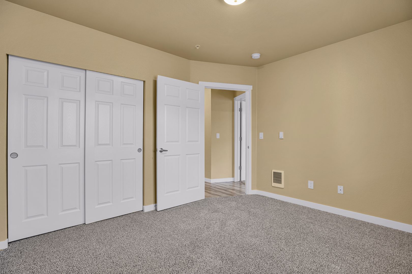 #196 COPPERFIELD APTS 26 of 28