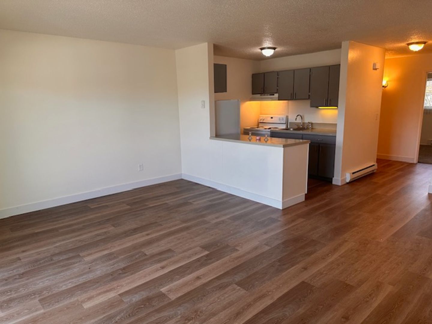 PORTLAND Apartment: 8924 SW 30TH AVE.