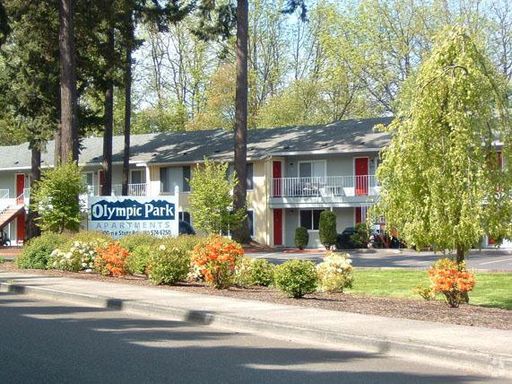 4 WEEKS FREE! 2 BED 1 BATH APARTMENT HOME - 2nd Floor – photo 1