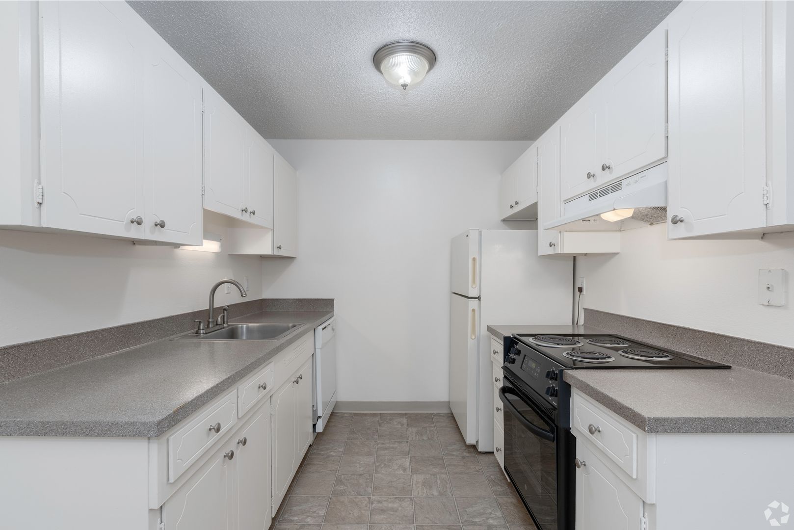 PORTLAND Apartment: 4850 SW LAURELWOOD DRIVE