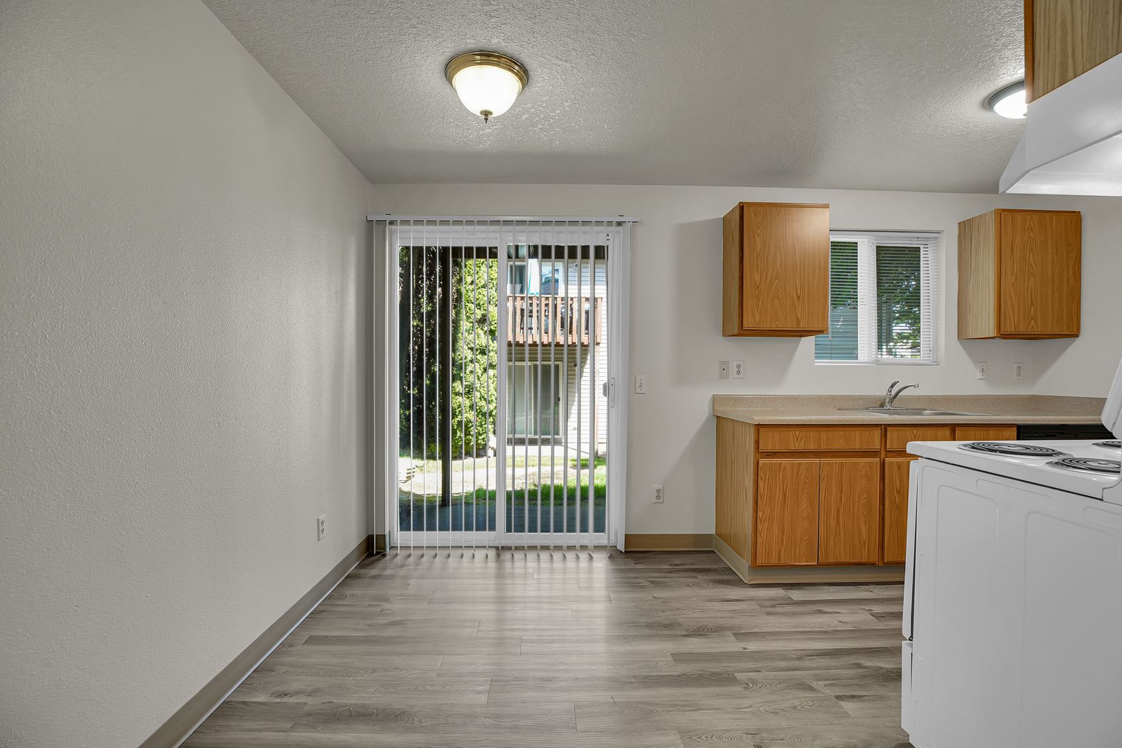 PORTLAND Apartment: 12509 SE FOSTER RD