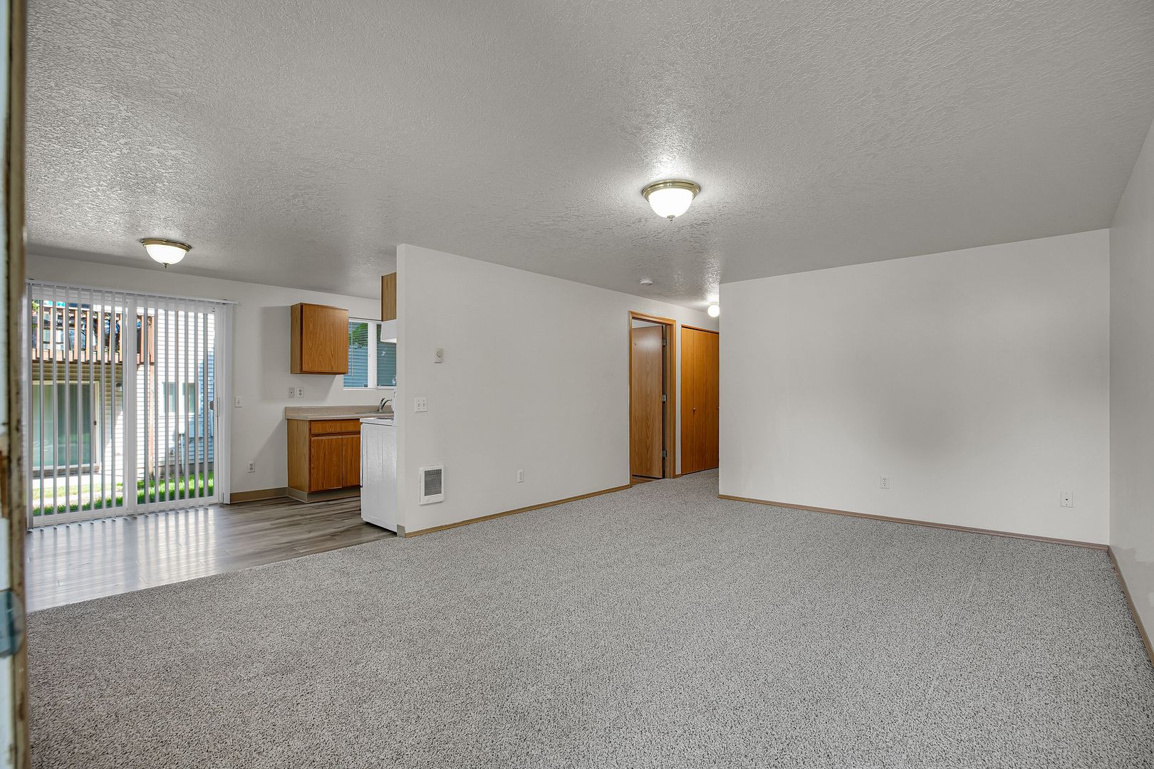 PORTLAND Apartment: 12509 SE FOSTER RD