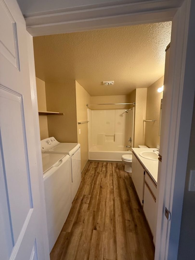 #183 SADDLE CLUB APTS 5 of 12