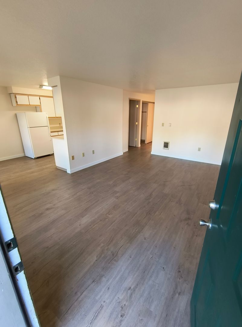 FOREST GROVE Apartment: 3010 22ND AVENUE