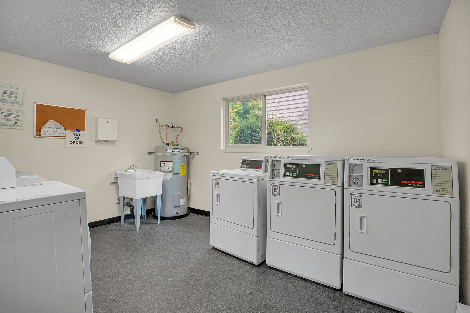 Laundry room at #762 DOWNING HILLS APARTMENTS (5 of 6)