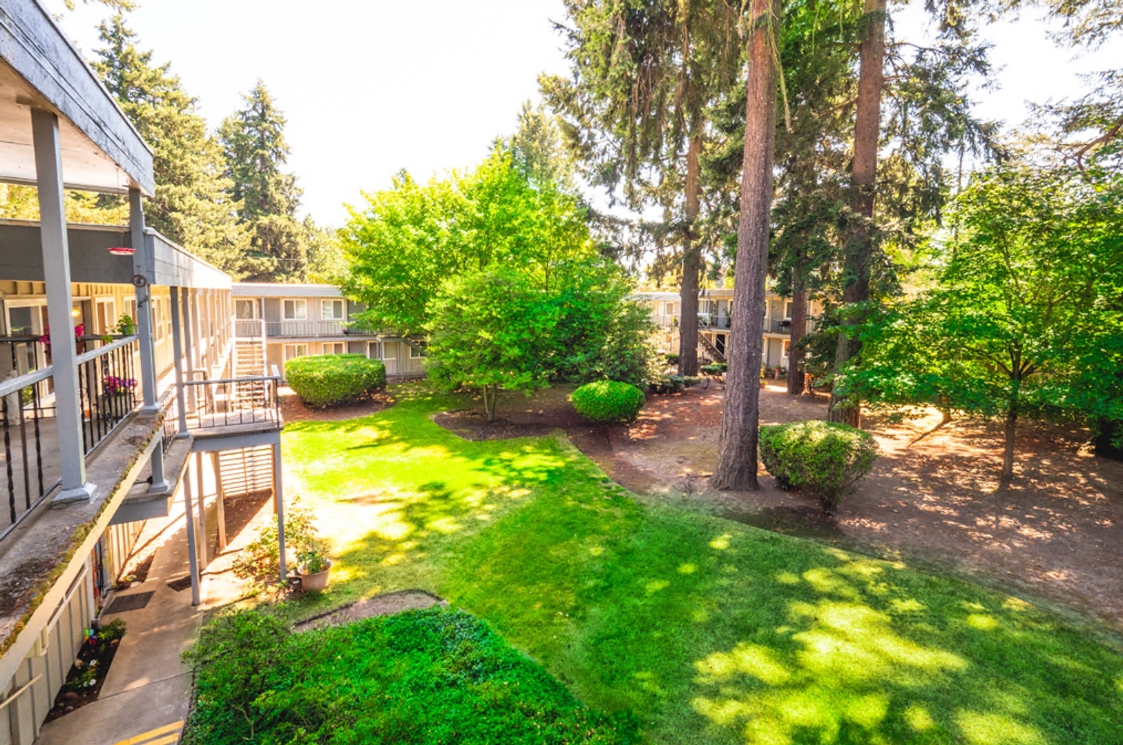 PORTLAND Apartment: 1538 SE 122ND AVE