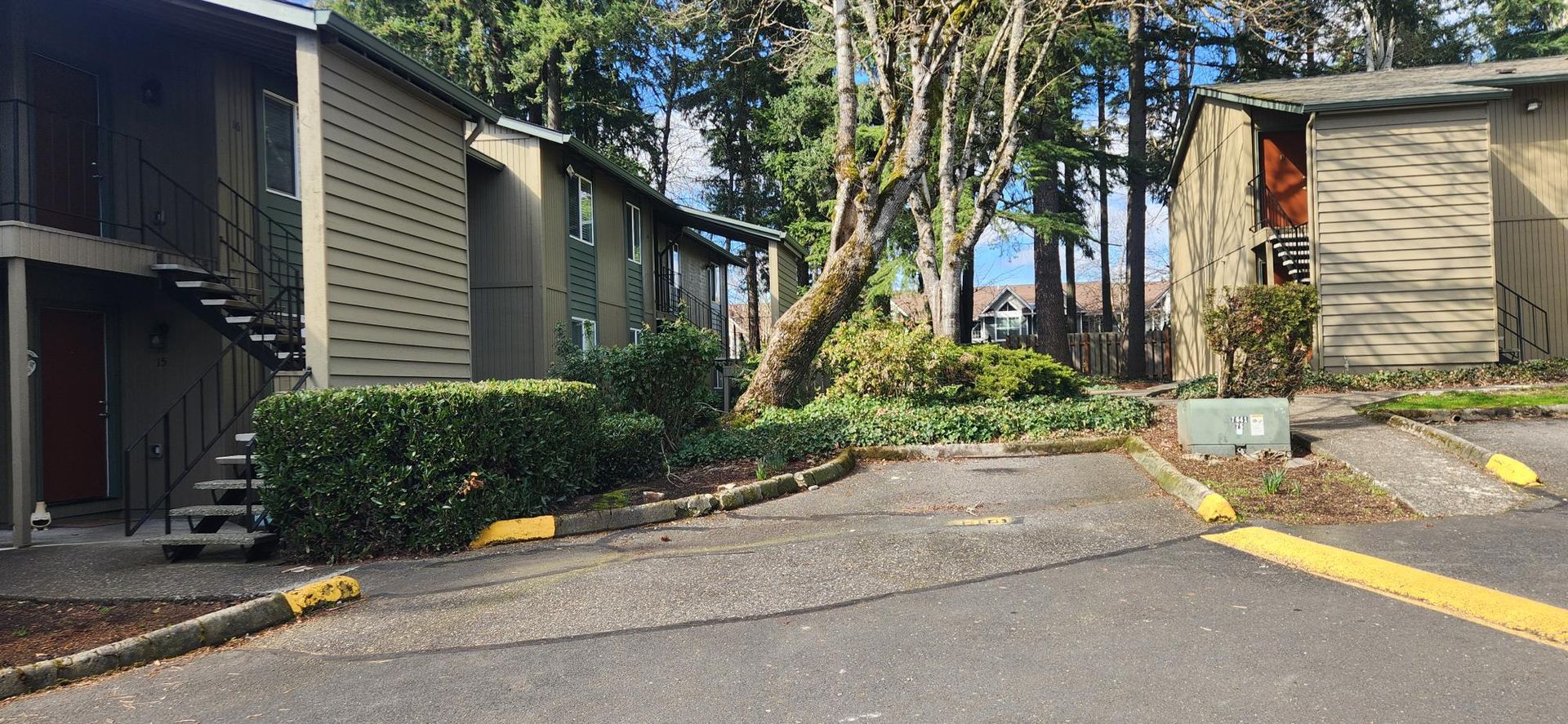 BEAVERTON Apartment: 7851 SW HALL BLVD #27