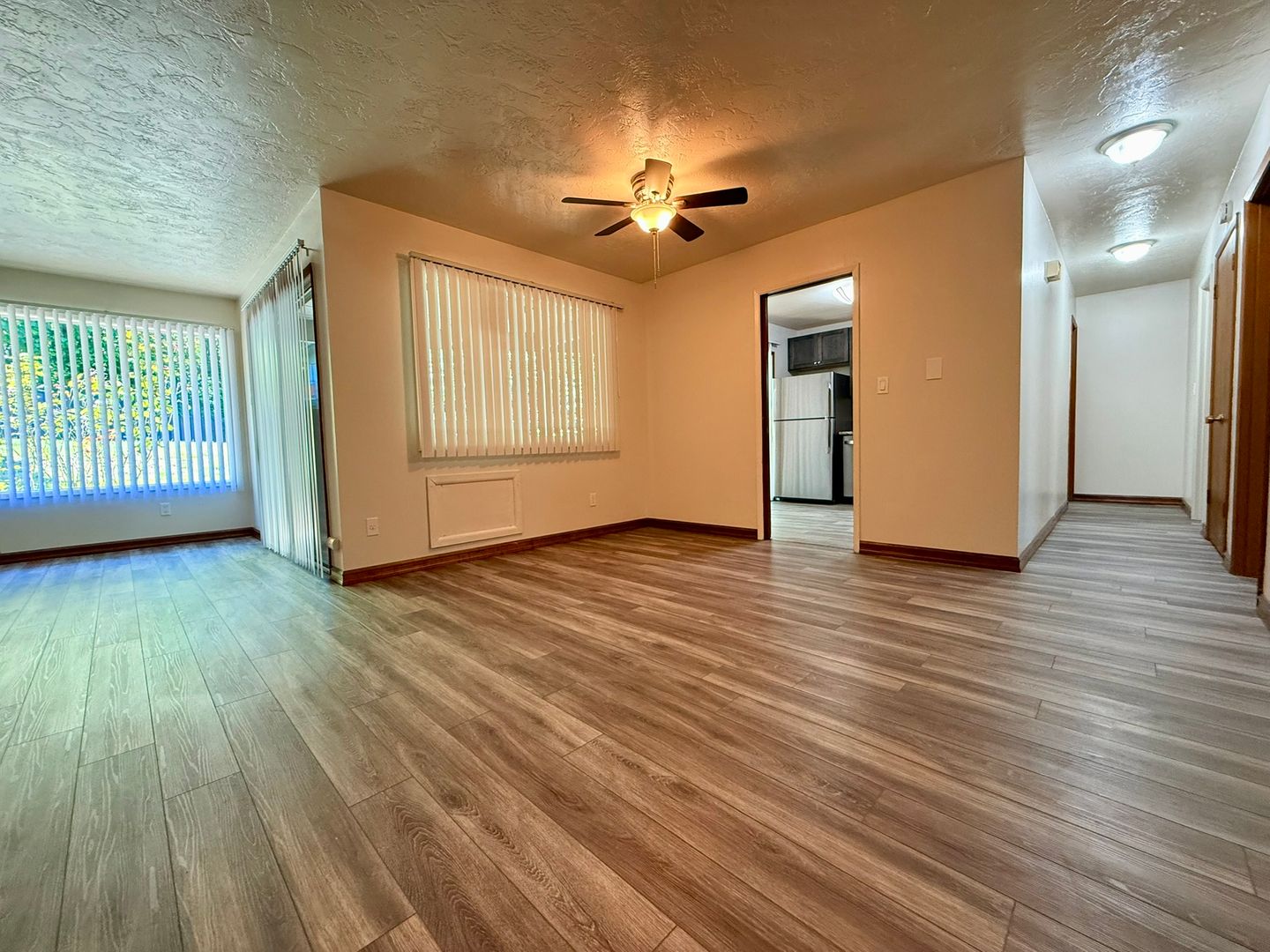 PORTLAND Apartment: 2202-2450 SW BERTHA BLVD.