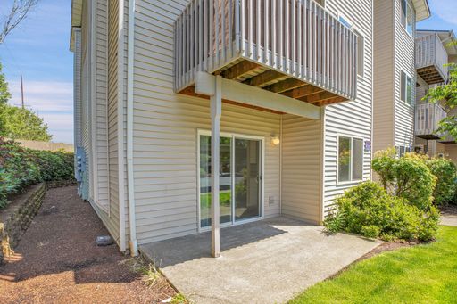 Live the South Salem Lifestyle: Walkable city, beautiful nature, endless possibilities. – photo 1